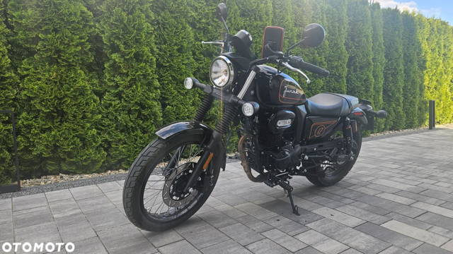 Junak M12