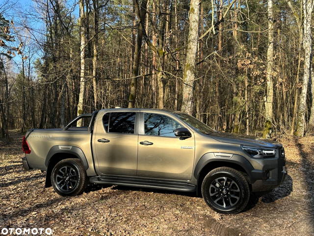 Toyota Hilux 2.8 D-4D Double Cab Invincible 4x4