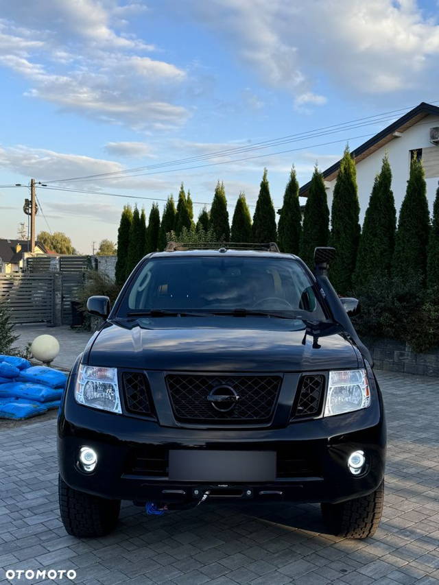 Nissan Pathfinder 3.0 D V6 LE EU5