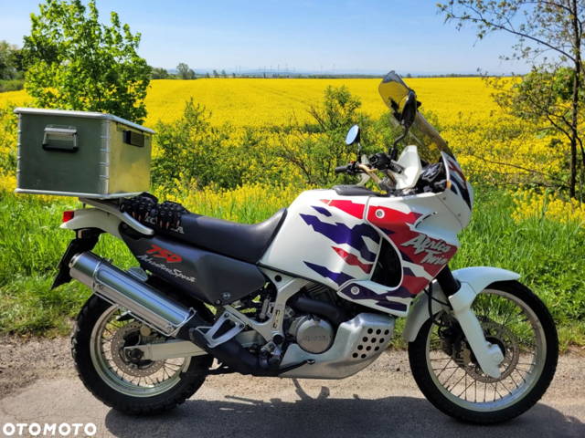 Honda XRV
