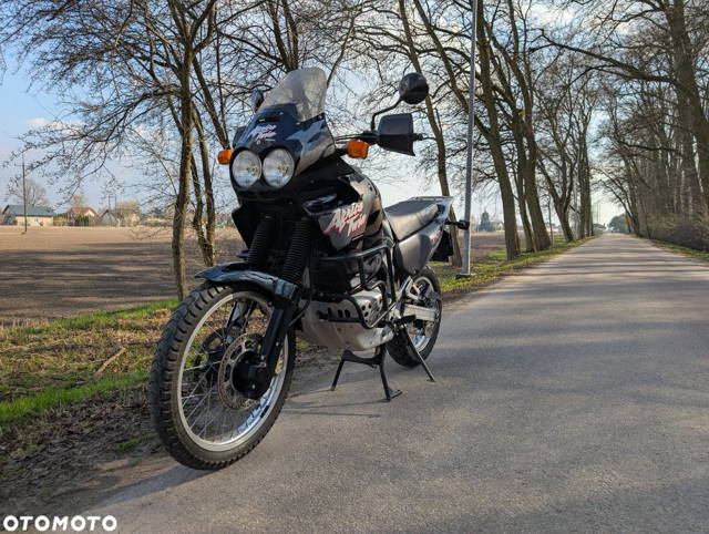 Honda XRV