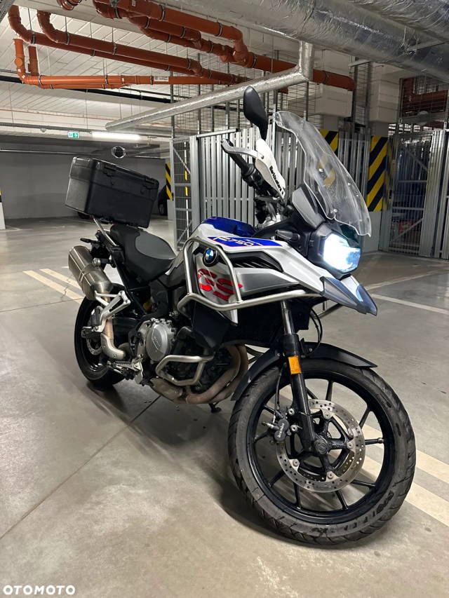BMW F