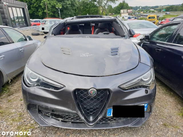 Alfa Romeo Stelvio 2.9 V6 Bi-Turbo Quadrifoglio Q4