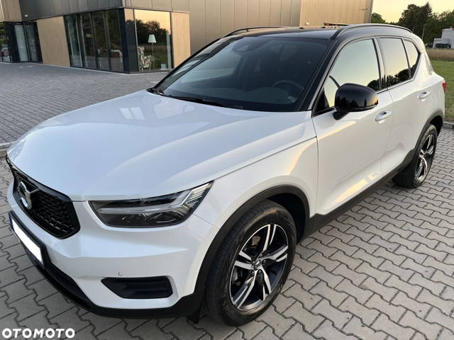 Volvo XC 40 T3 R-Design