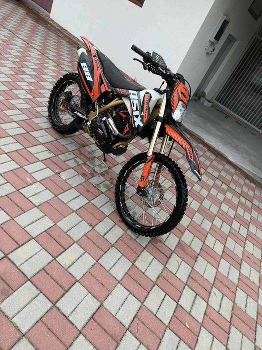 Asix xb88 300cc 14mth