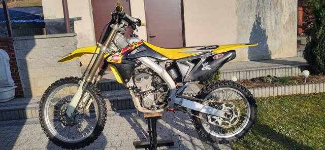 Suzuki RMZ250 rok2011 Wtrysk, ! Akrapovic Power Bomb + 2 klp plastików