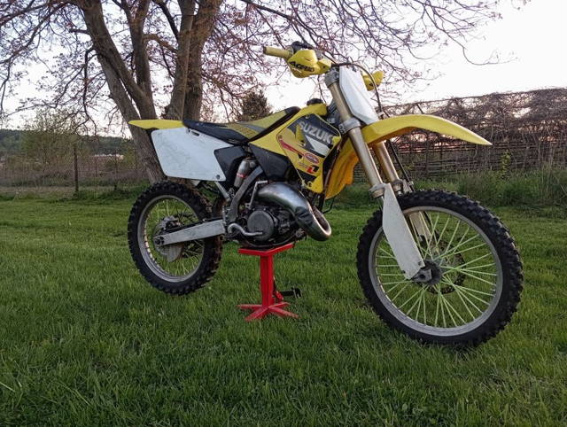 Suzuki RM 125 2t (bez zamian)