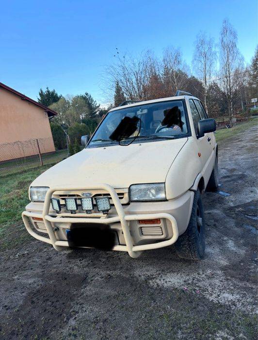 1996 Ford Maverick 2,4b+g