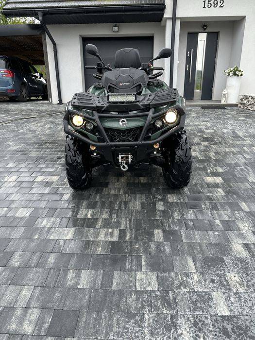 Sprzedam klada canam outlander w bardzo dobrym stanie
