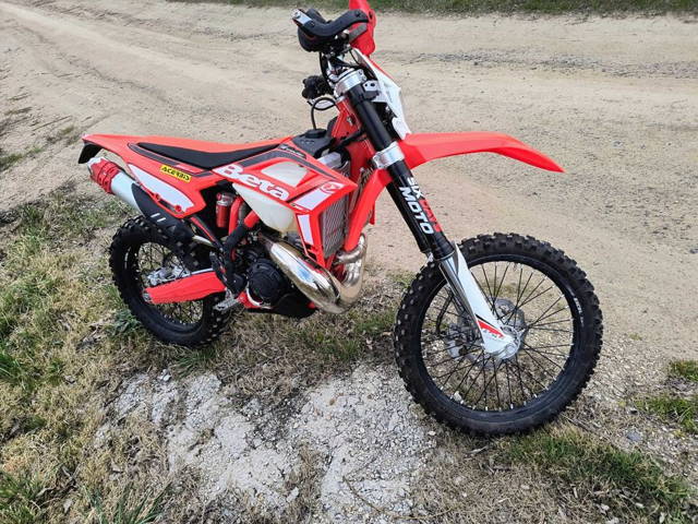Beta 250 RR 2T . Polski salon pierwszy właściciel. 29mth przebiegu .
