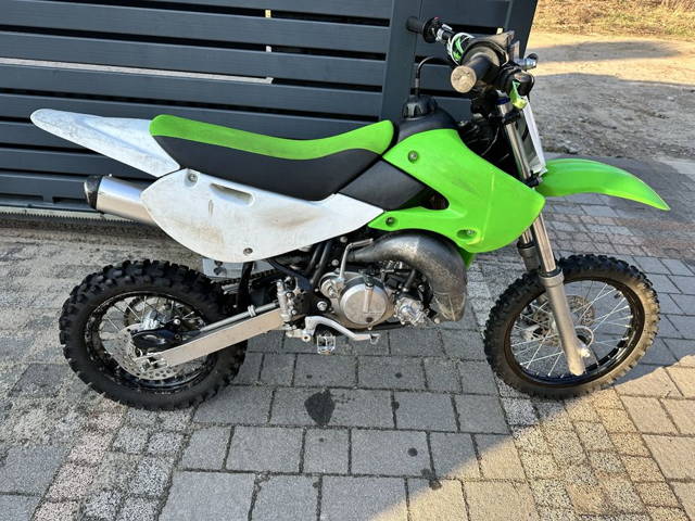 KAWASAKI poj.  65m3  2014