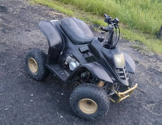 Quad półautomat 4 biegi