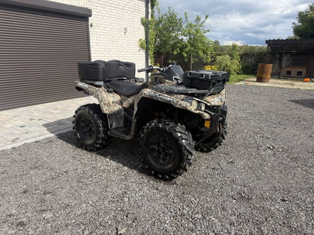 Can-Am Outlander 800