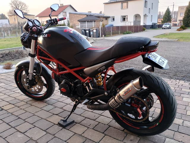 Ducati Monster 600 Naked Bike
