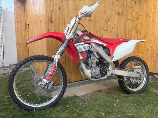 Honda CRF 250r W dobrym stanie.