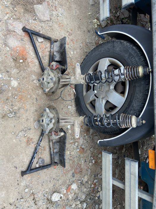 Piasta zwrotnica wahacz amortyzator zacisk polaris sportsman 500// 800
