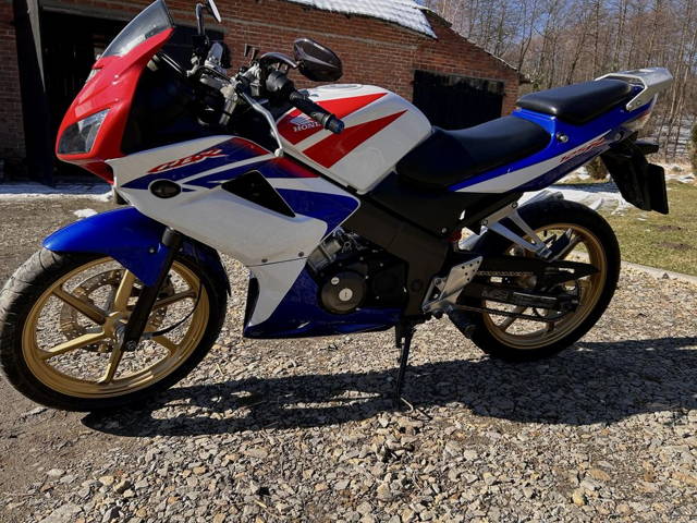Honda cbr 125 jc39 2009r