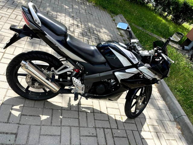 Honda CBR 125 jc 39