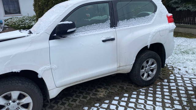 Toyota land cruiser 150 felgi 17 cali z deklami komplet 4 sztuki