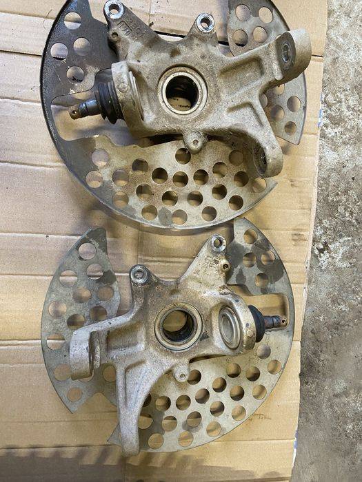 Zwrotnica przód lewa prawa tył lewa Yamaha kodiak 700 grizzly 700/550