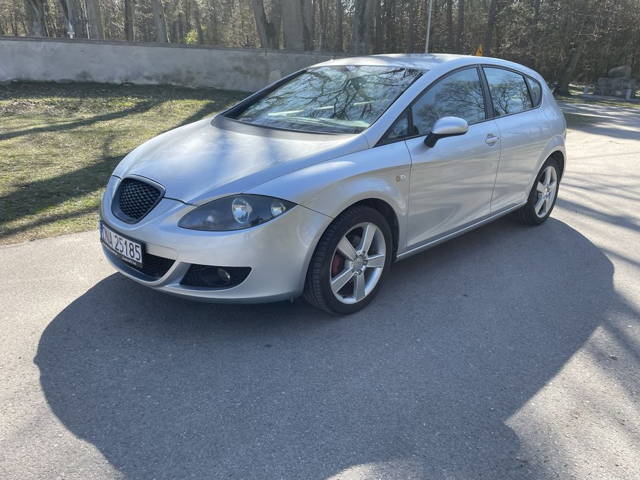 Seat leon 2 2.0 fsi benzyna alu 17 klima el szyby