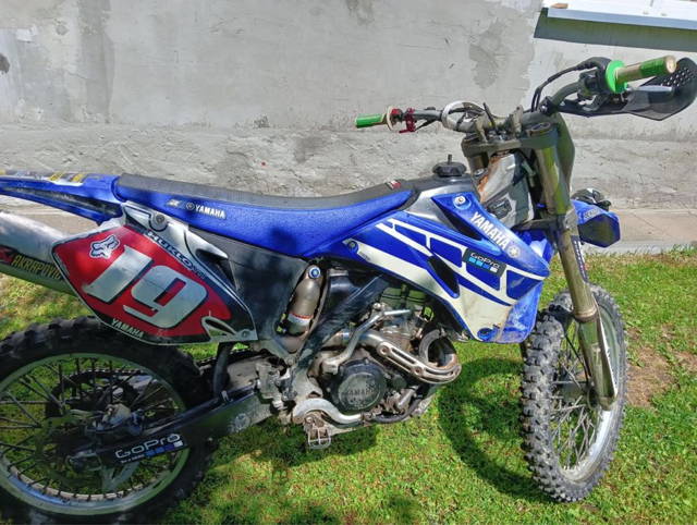 Yamaha yzf250 uszkodzona