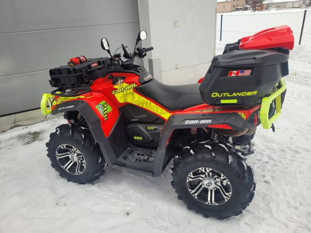 Quad Can-Am Outlander pług zarejestrowany