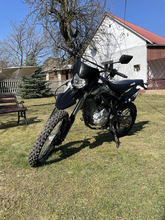 Cross 150cm3 Defender Asix