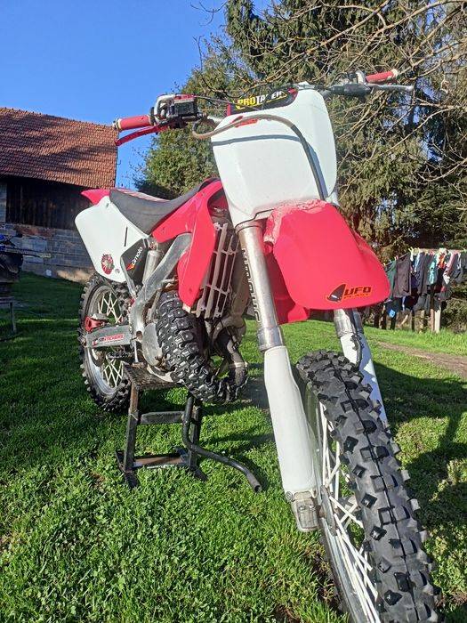 Sprzedam crosa honda cr 125.2001r