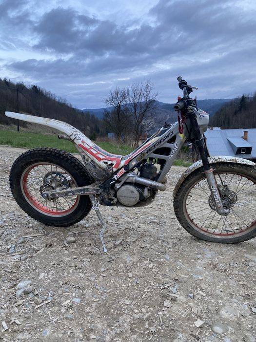 Sherco S1 270 trial  pęknięty bak