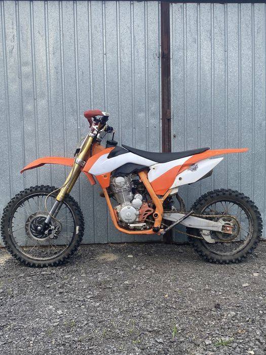 Cross loncin 250