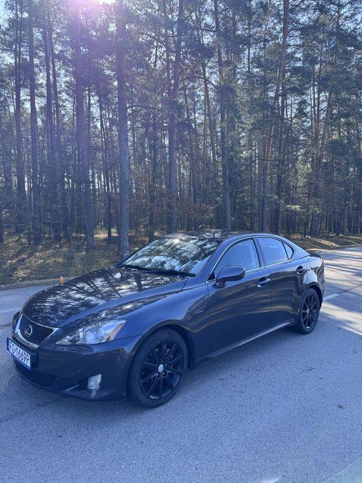 Lexus is250 208km bardzo ładny zadbany możliwa zamiana na stare auto