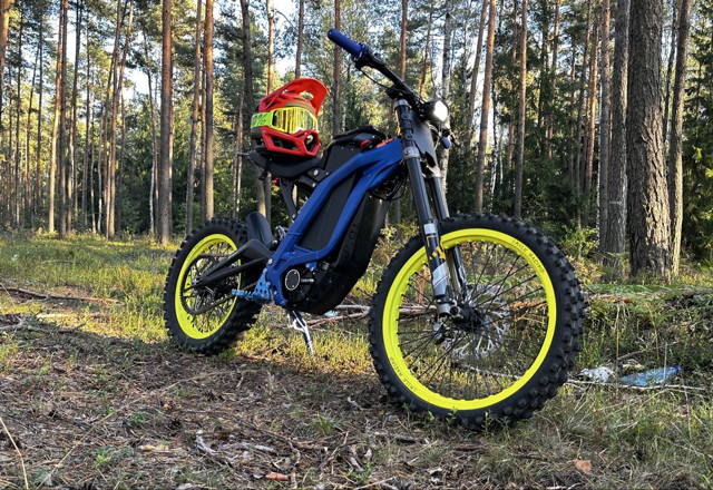 Surron Light Bee X - Po modach - TORP