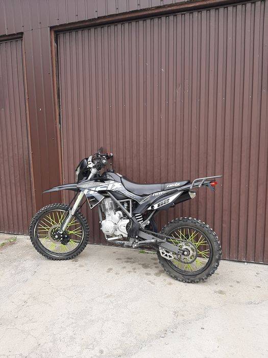 Asix Defender 150