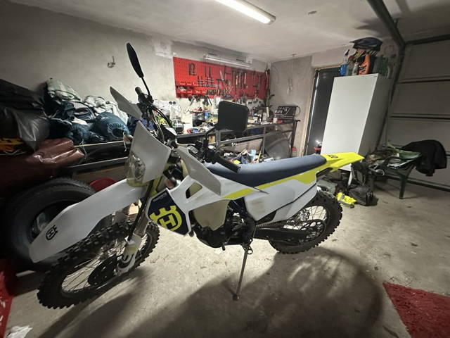 Husqvarna FE 350cc 2022 36mth JAK NOWA