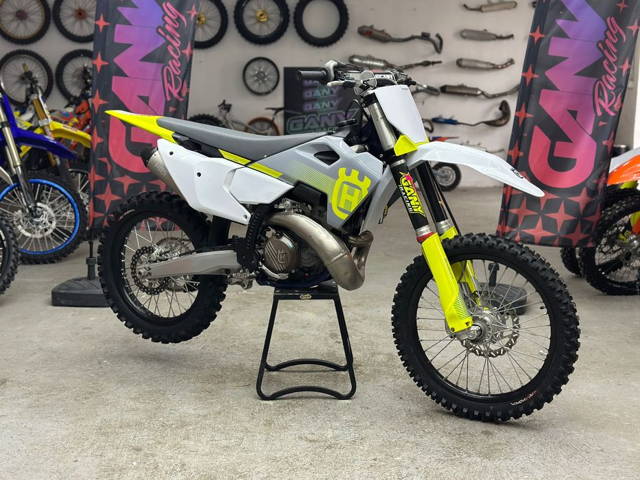 Husqvarna TC 250 cc TBI 2023 - wtrysk - rozrusznik
