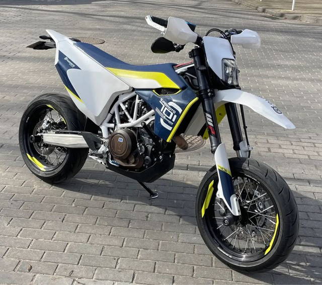 Husqvarna 701 SUPERMOTO 2016 SM