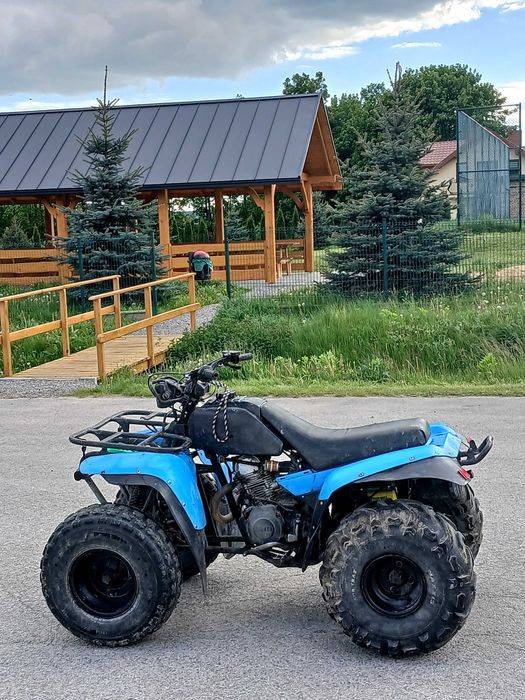 Quad Yamaha moto 4 200