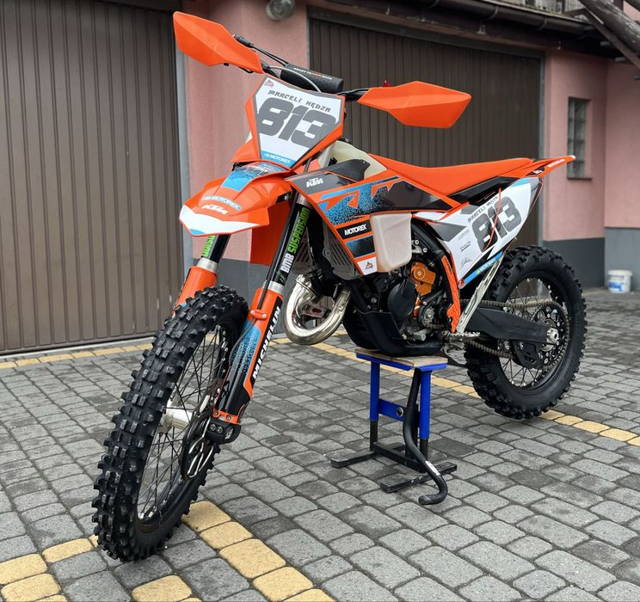 Piękny KTM XC 125