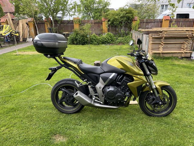 Honda cb1000r 2008 r.