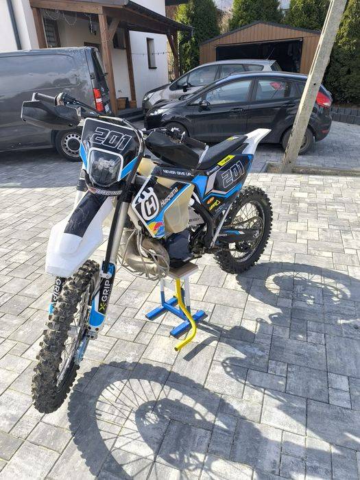 Husqvarna te300i model 2019, doposażony