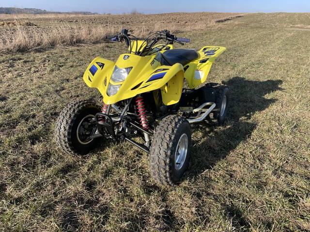 Suzuki ltz 400.