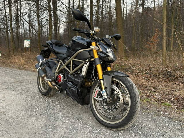 Ducati Streetfighter S