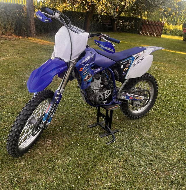 Yamaha yzf 250 nowe opony remont gory