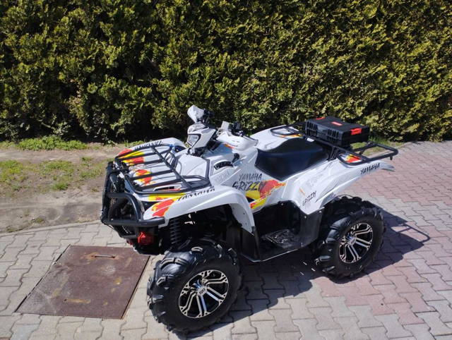 Yamaha Grizzly 700.  2017r stan BDB !!