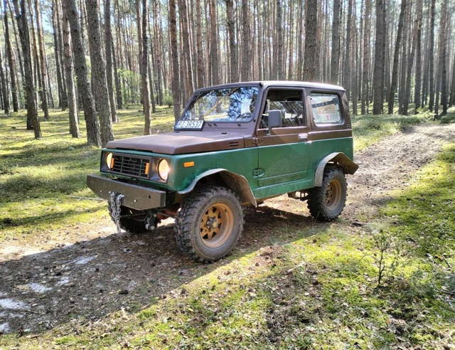 Suzuki Samurai/offroad/4x4/zmota