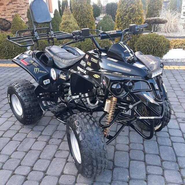 Quad 125 bombardier,czarny