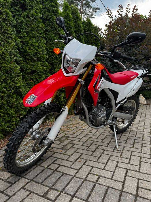 Honda CRF 250L  2014- użytkowana przez motocyklistkę - zarejestrowana