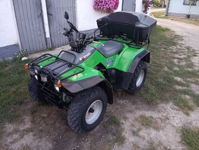 Quad kawasaki klf 300 4x4. homologacja stan idealny transport