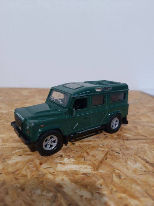 Samochód Land Rover Defender scale 1:31 Hti Toys Car